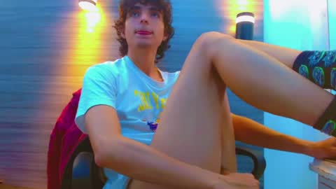 ethan online show from August 1, 4:13 pm