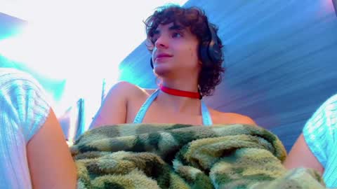 ethan online show from August 11, 2:19 pm