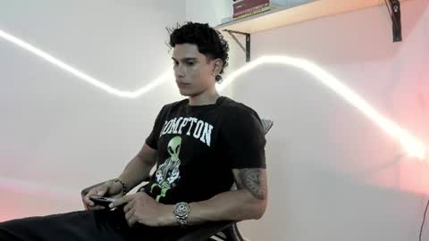 srghost333 online show from August 3, 8:16 pm