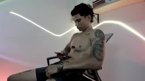 srghost333 online show from August 4, 1:46 am