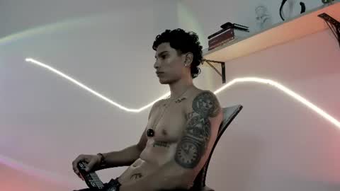 srghost333 online show from August 5, 12:41 am