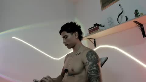 srghost333 online show from August 5, 10:52 pm