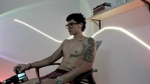 srghost333 online show from August 7, 11:05 pm