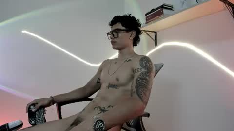 srghost333 online show from August 8, 1:16 am