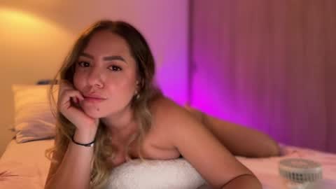 Sophie 3 online show from June 30, 1:17 am