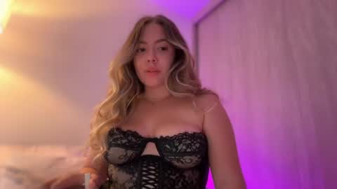 Sophie 3 online show from July 24, 10:46 pm
