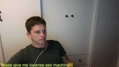 st1vemaster01 online show from July 6, 1:47 pm