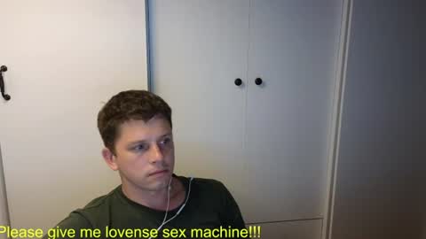 st1vemaster01 online show from July 6, 2:53 pm