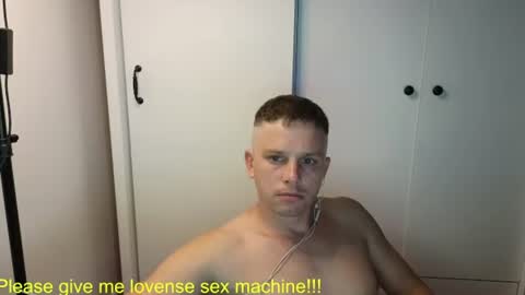st1vemaster01 online show from July 11, 2:23 pm