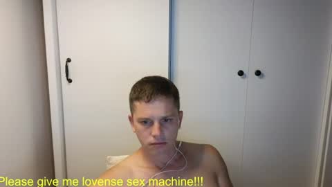 st1vemaster01 online show from July 28, 12:33 pm