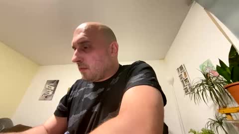 sta13 online show from May 14, 9:36 pm