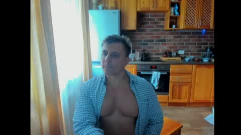 stacattoff online show from July 16, 3:29 am