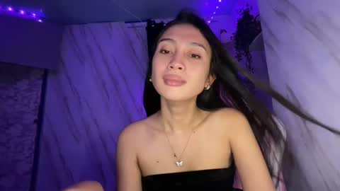 stacey_cravings online show from August 9, 1:45 pm