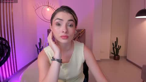 Stacy Woods online show from July 31, 6:02 pm
