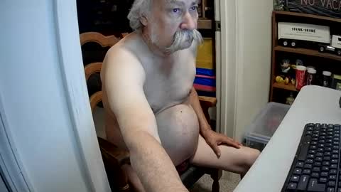 stache169 online show from August 9, 11:28 pm