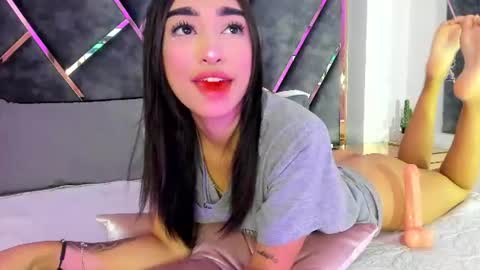 Stacie online show from August 9, 6:42 pm