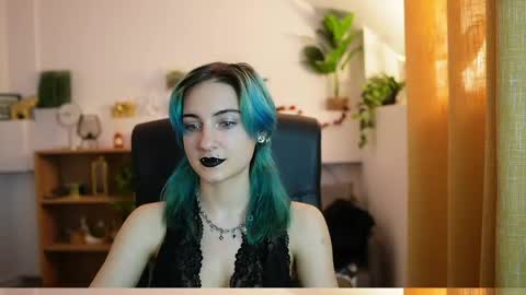 stacy  x3 online show from May 7, 8:04 am