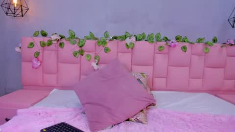 stacy online show from August 13, 11:52 pm