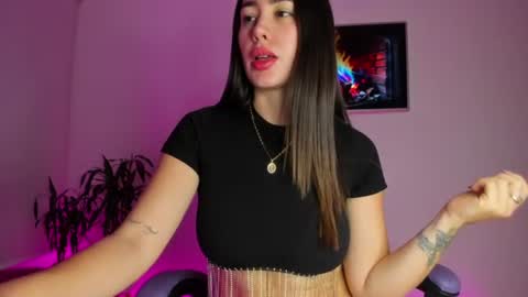 IG stacy mb1   TWstacymalibu110 online show from August 18, 12:49 am