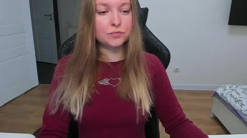 Stacy  online show from June 1, 10:29 am