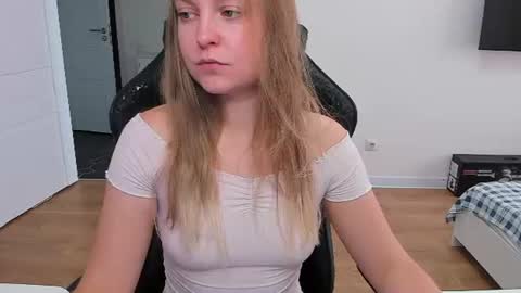 Stacy  online show from July 21, 1:02 pm