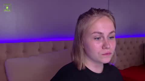 STACY online show from August 7, 8:53 pm