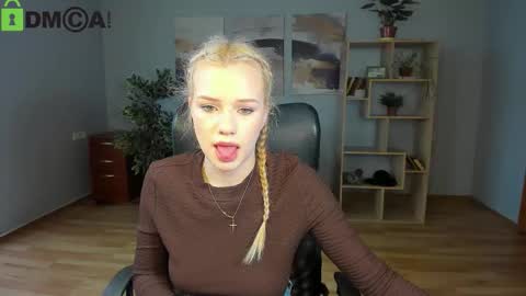 Stacy Western online show from March 15, 7:57 am
