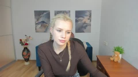 Stacy Western online show from March 15, 6:46 pm