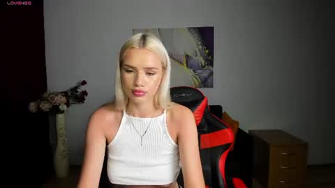 Stacy Western online show from August 11, 5:48 pm