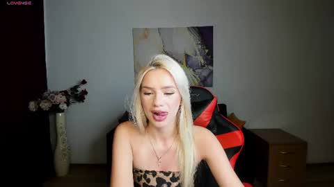 Stacy Western online show from August 13, 12:19 pm
