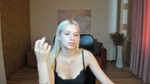 Stacy Western online show from August 15, 8:07 am