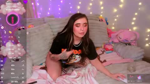 StacyCakes online show from April 11, 11:00 am