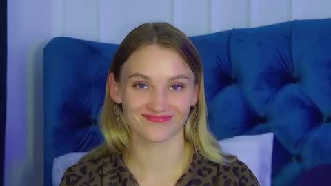 StacyEvances online show from August 3, 11:34 pm