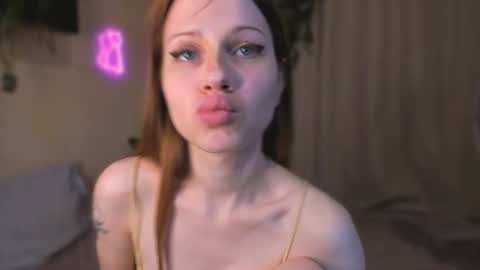 stacyloveforu online show from August 8, 12:43 am