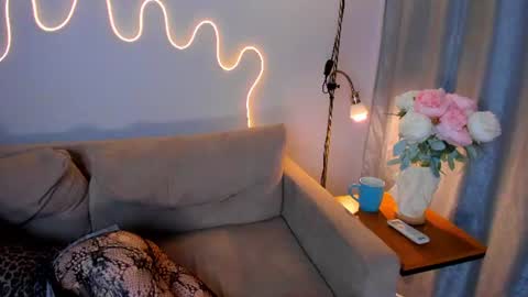 stacyparkerr online show from August 4, 11:35 pm