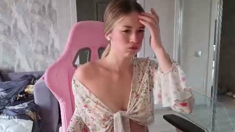 Stacy online show from July 23, 3:09 am