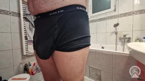 DominantBullGuyxxx online show from August 7, 10:43 pm