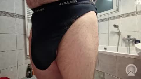 DominantBullGuyxxx online show from August 13, 11:30 pm