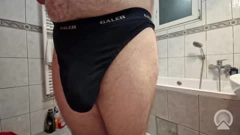 DominantBullGuyxxx online show from August 14, 12:36 am