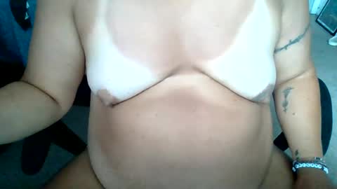 starella___saxxxton online show from August 13, 5:05 pm