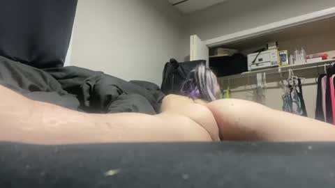 starfirerosee24 online show from August 11, 9:33 am
