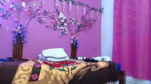 alejandra online show from August 14, 1:31 am