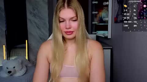 Caroline online show from August 12, 4:04 am