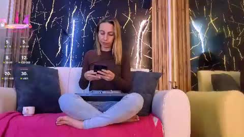 starlight_mature11_aws online show from July 30, 12:40 am