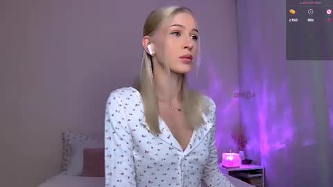 Stacey online show from July 28, 4:07 am
