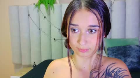 M O O N  online show from August 13, 8:28 am