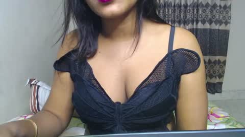 StarryWhispers online show from August 5, 5:22 pm