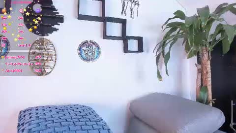 Star Twerk online show from August 4, 5:21 pm