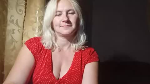 Helen online show from August 8, 8:20 pm