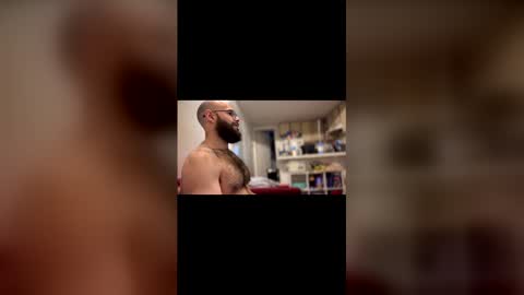 stayshard69696969 online show from April 12, 11:18 pm